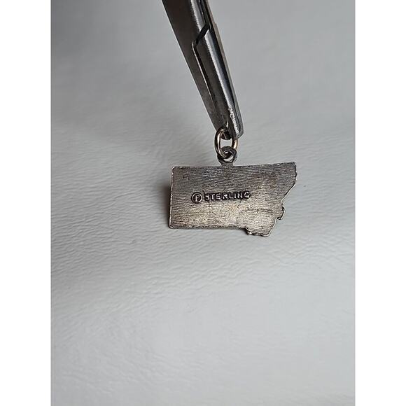 Montana Sterling Silver Charm 0 .8" - Picture 2 of 2